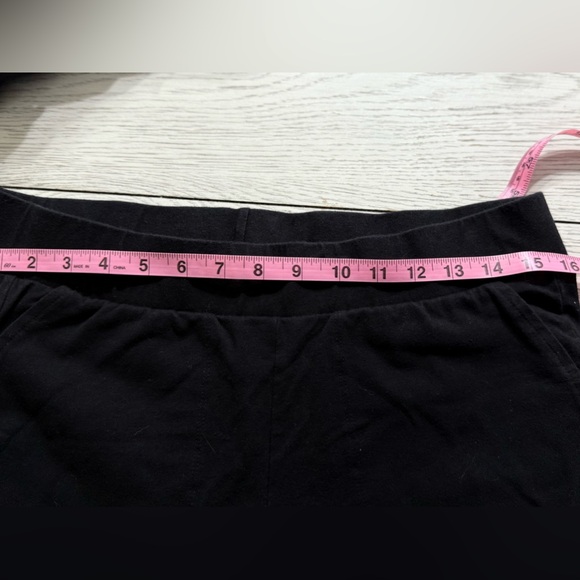 Torrid women’s 2X leggings cropped black with 2 front pockets sit at waist EUC - Picture 8 of 10